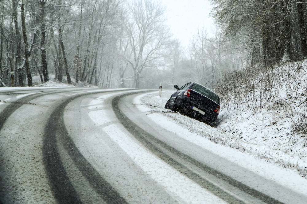 7 Driving In Snow Tips That Your Dad Will Love